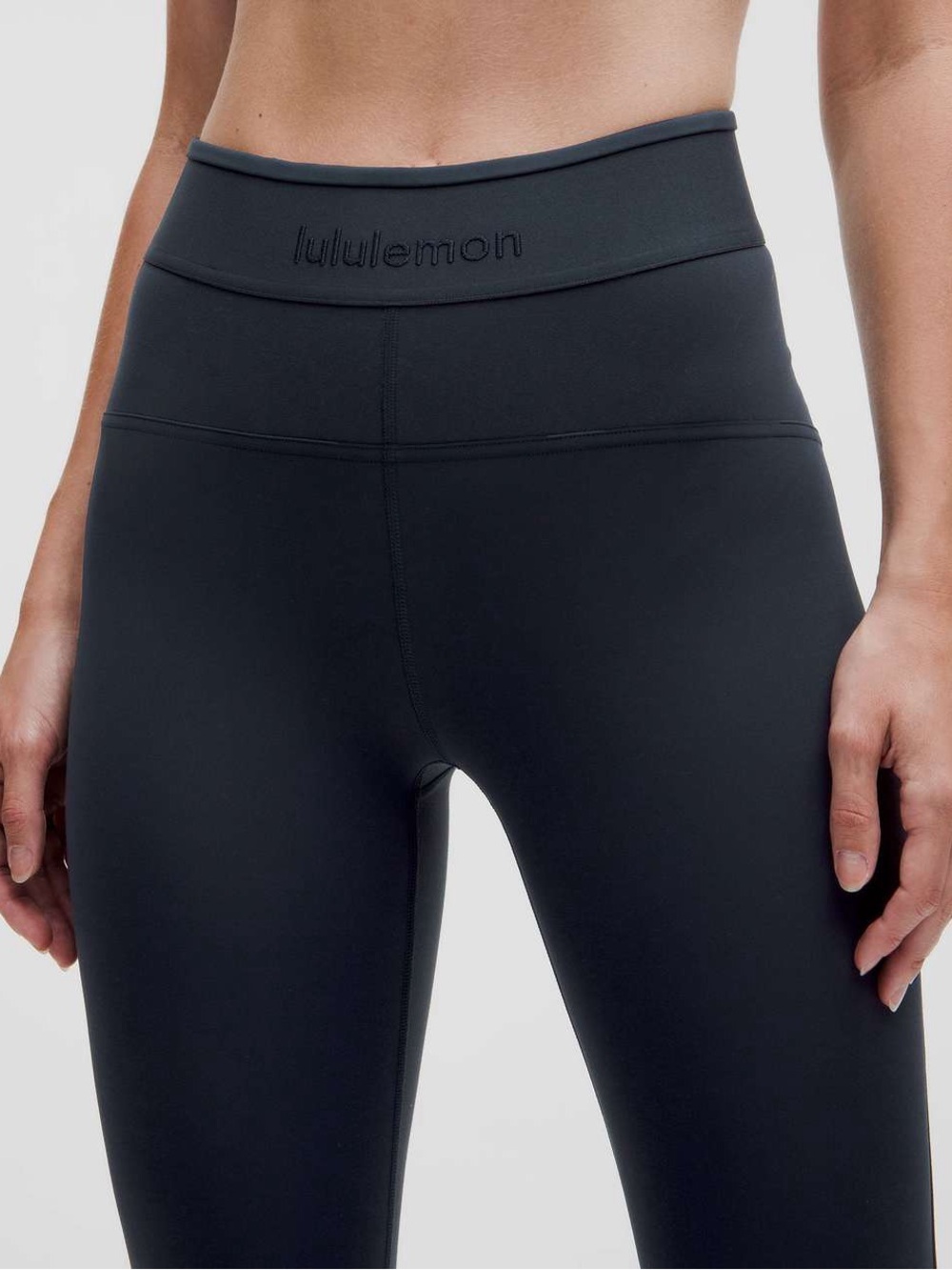 Lululemon License to Train High-Rise Tight 25"